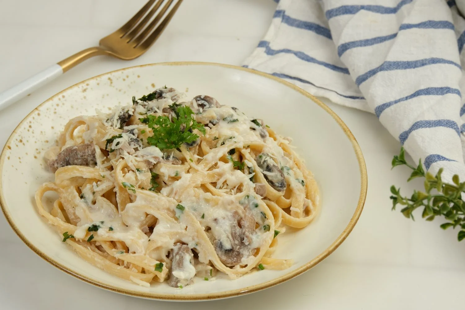 Creamy mushroom pasta with Parmesan and fresh parsley